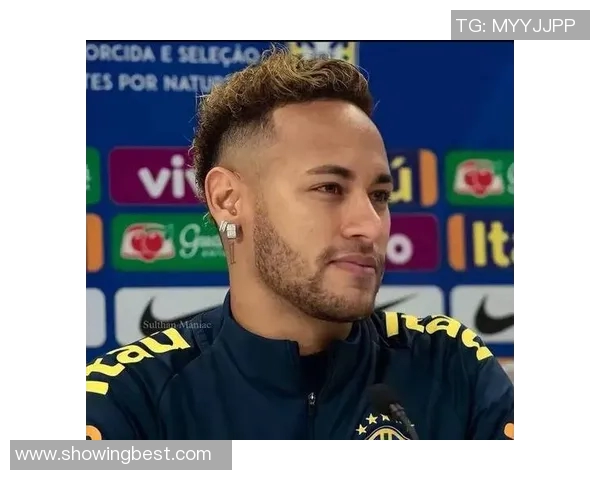 足球明星黄定欢的传奇人生与辉煌成就揭秘