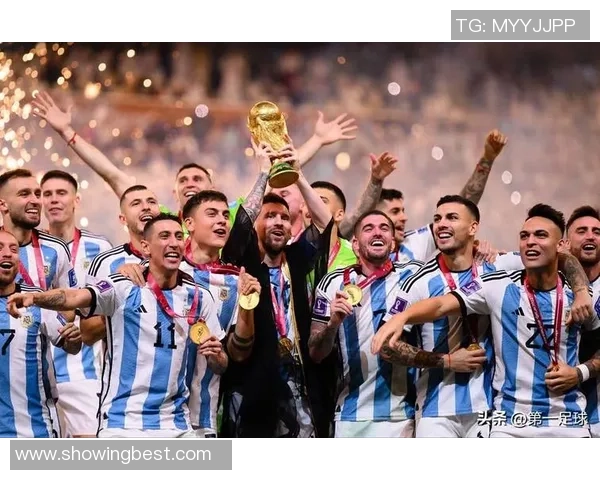 杭州足球队以55分领跑世界杯积分榜展现强劲实力与团队合作精神 杭州足球队以55分领跑世界杯积分榜展现强劲实力与团队合作精神