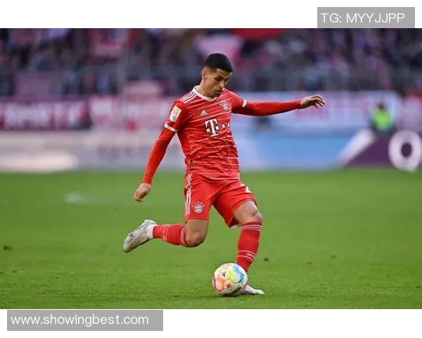 足球明星中的小巨人最小罗展现非凡天赋与无限潜力 足球明星中的小巨人最小罗展现非凡天赋与无限潜力